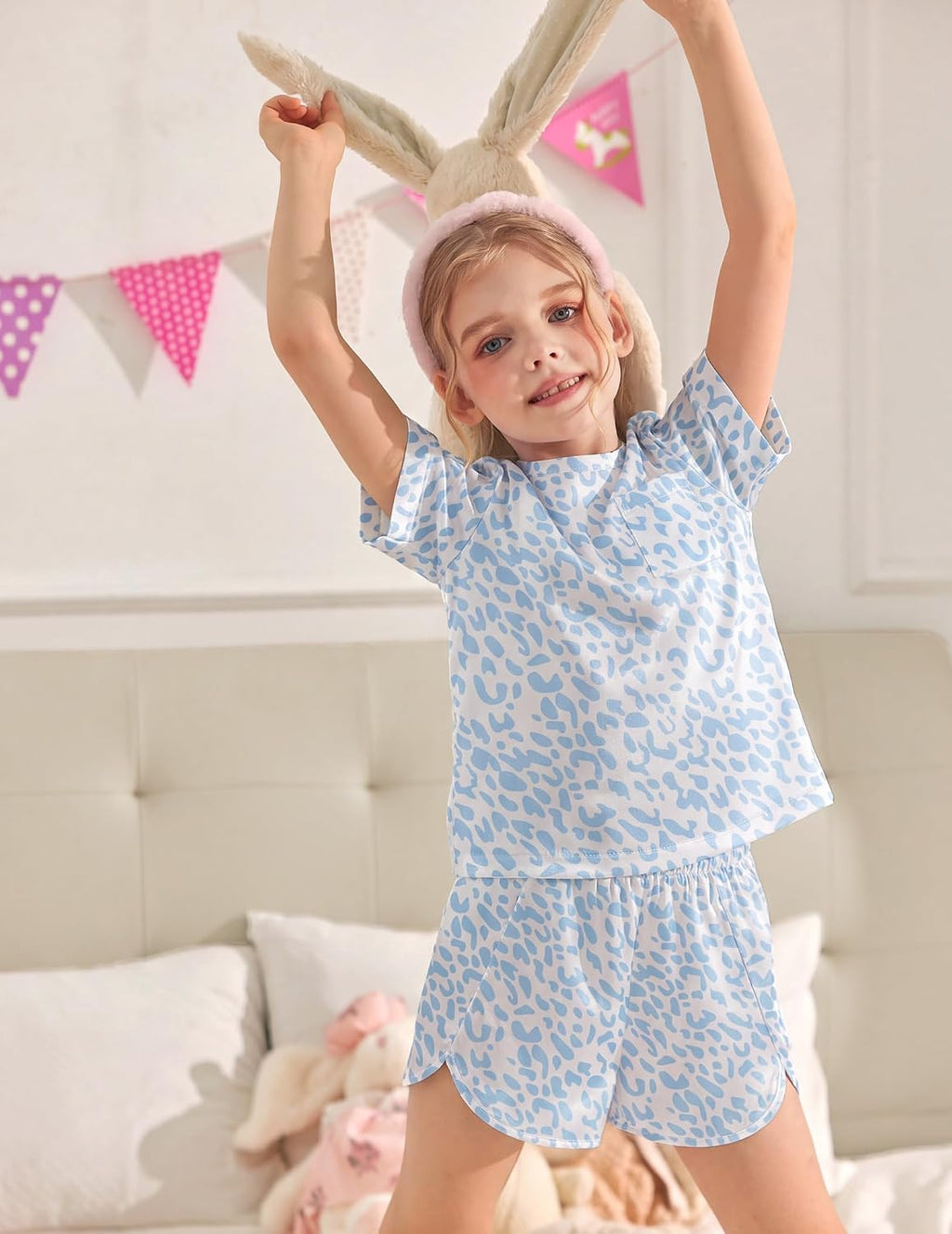 Arshiner Silky Girls Pajamas 3 Pcs Satin Short Sleeve Pjs Sleepwear Sets