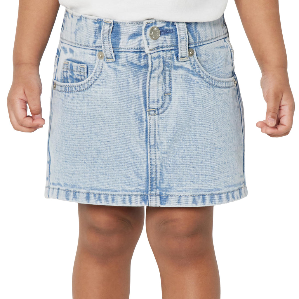 Amazon Essentials Girls and Toddlers' Medium Stretch Regular-Fit Denim Skort with Built-in Shorts