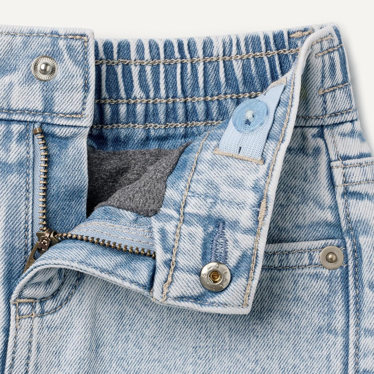 Amazon Essentials Girls and Toddlers' Medium Stretch Regular-Fit Denim Skort with Built-in Shorts