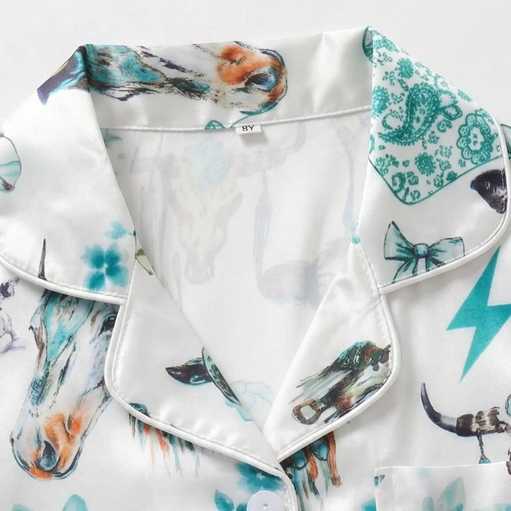 Girls' Satin Pajama Set 2 Piece, Sleepwear Set, Pj Sets, Pajama Clothes, Western Retro All over Print, Slim Fit Short Sleeve Cardigan & Elastic Waist Shorts, Breathable Fabric